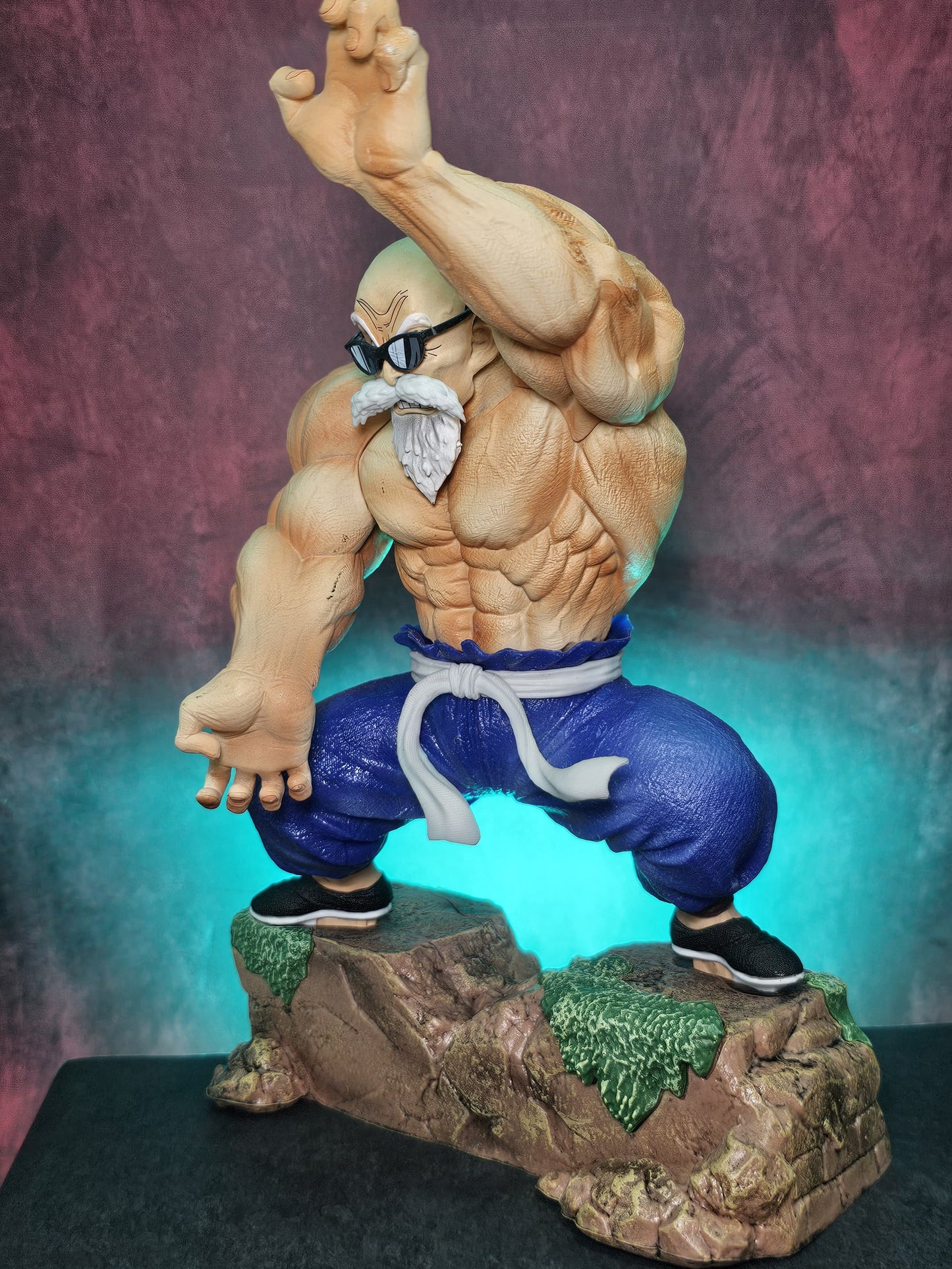 Master Roshi with 2 Head and Stand Heavy Action 29 CM 3/26