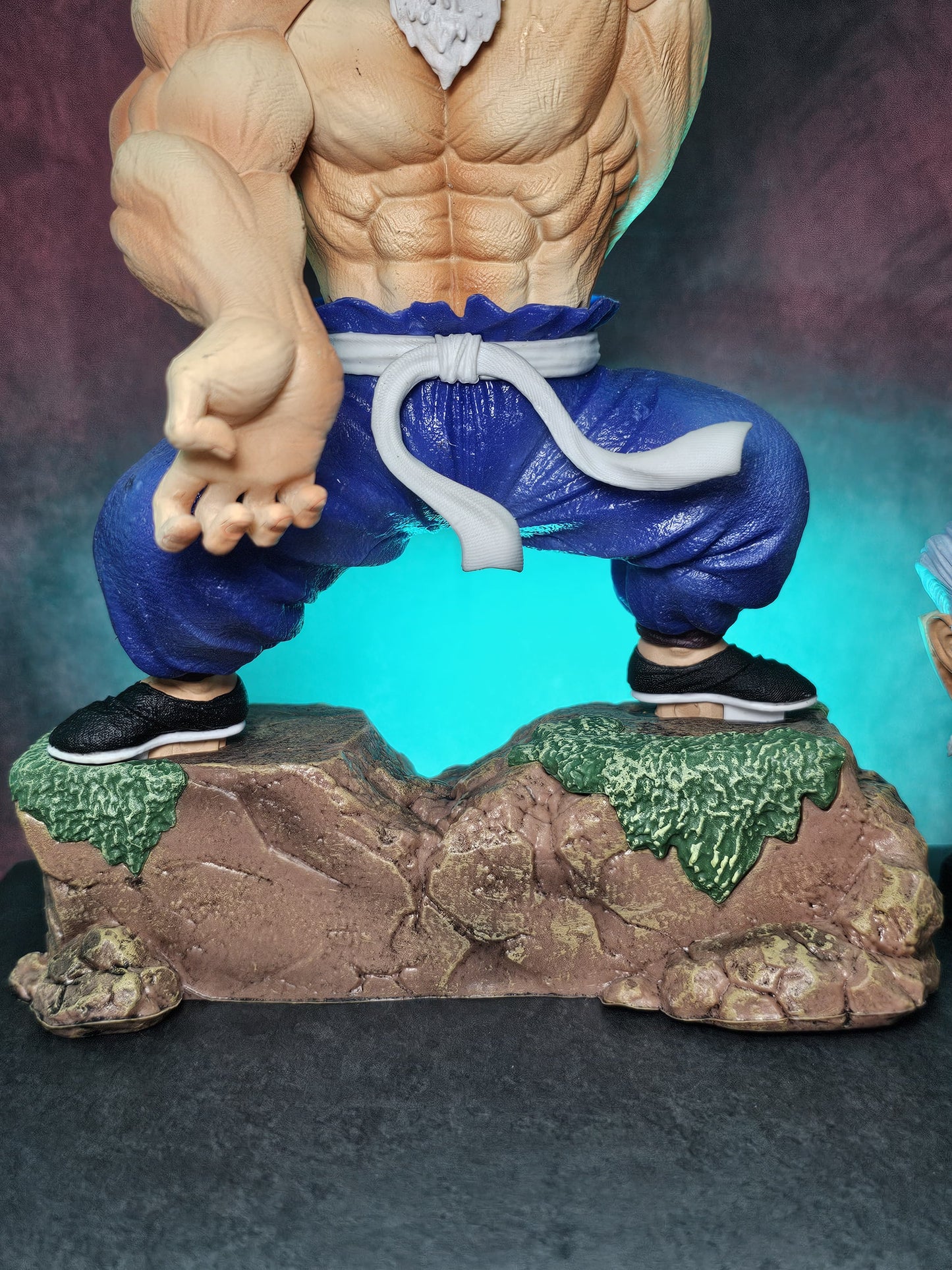 Master Roshi with 2 Head and Stand Heavy Action 29 CM 3/26