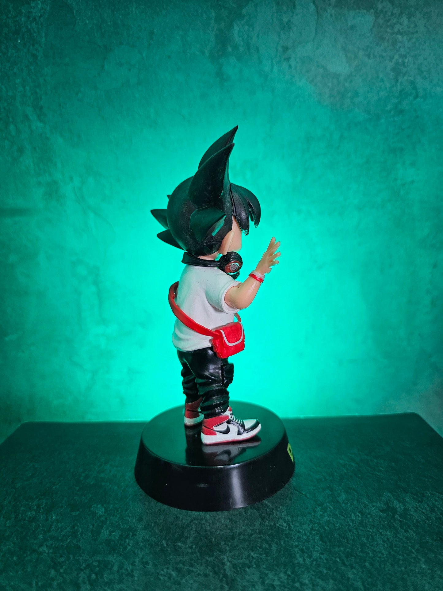 Goku New Look Figure 20 CM