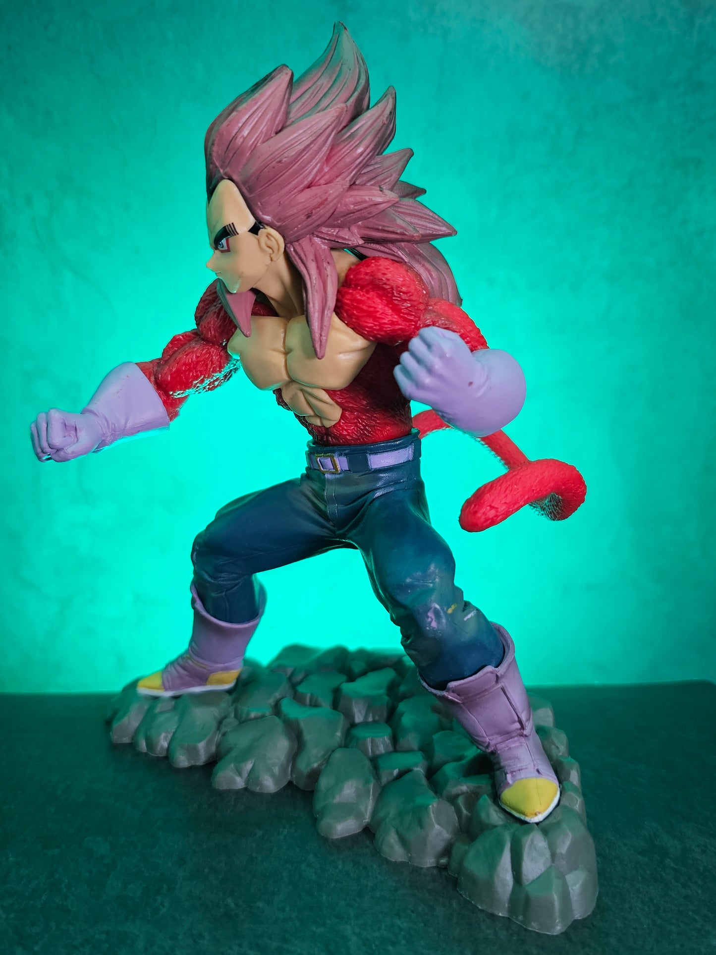 Super Saiyan 4 Vegeta Action Figure 15 CM