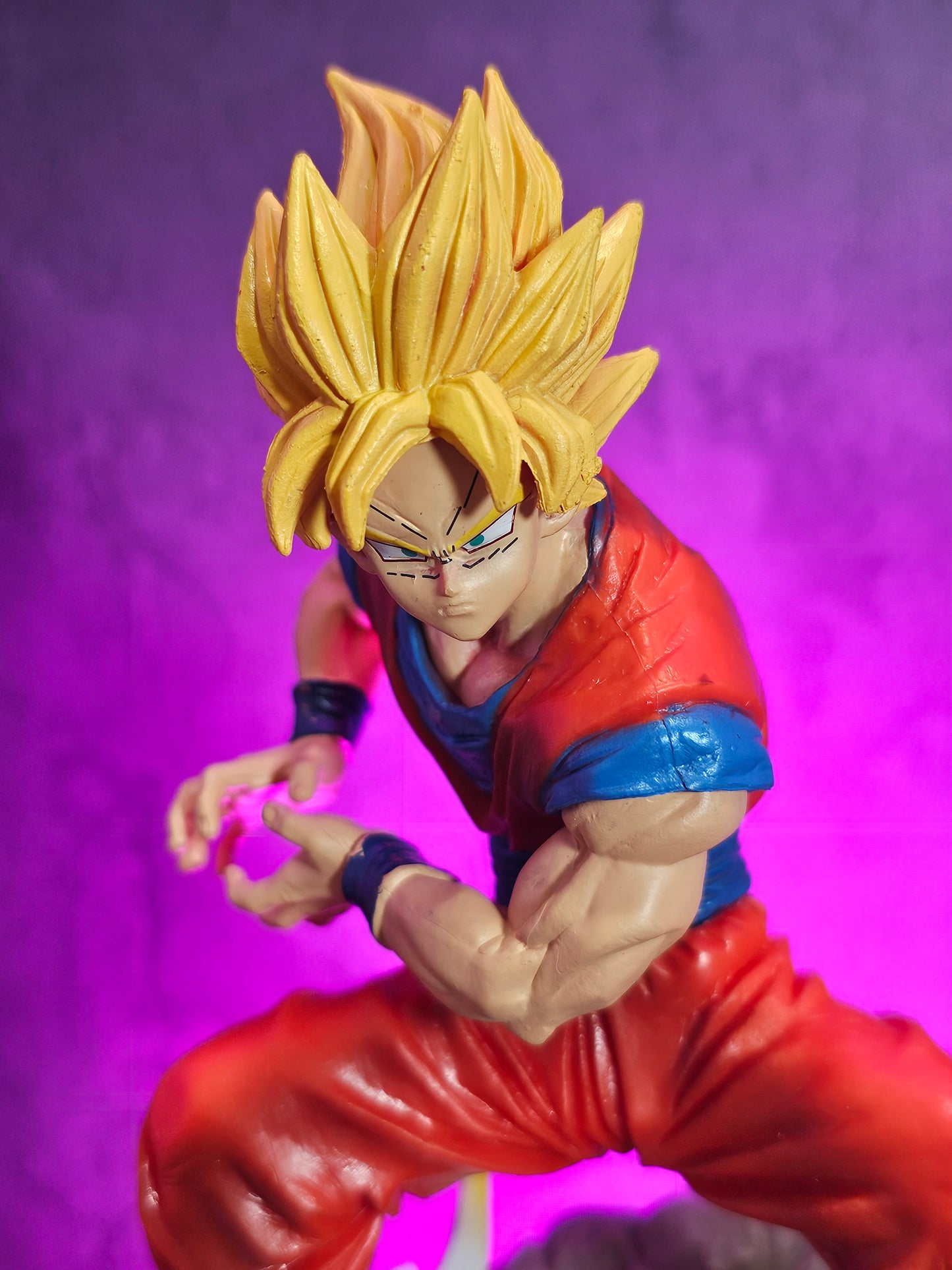 Super Saiyan Son Goku Power Up Action Figure 20 CM