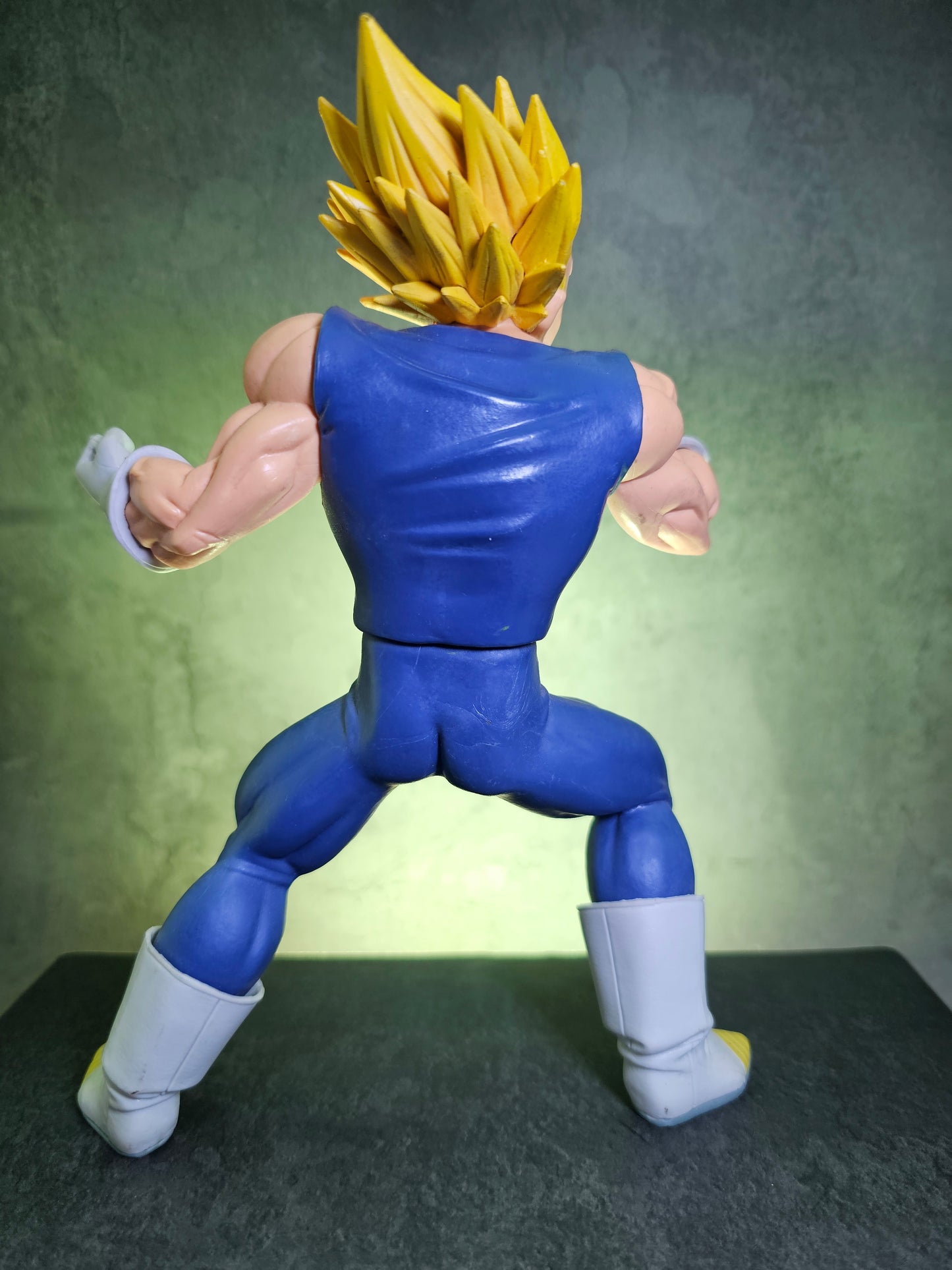 Vegeta M Angry Figure 19 CM